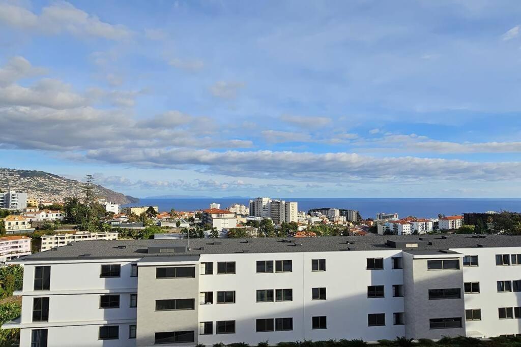 Vista Mar - Ac, Parking And Pool Apartamento Funchal  Exterior foto